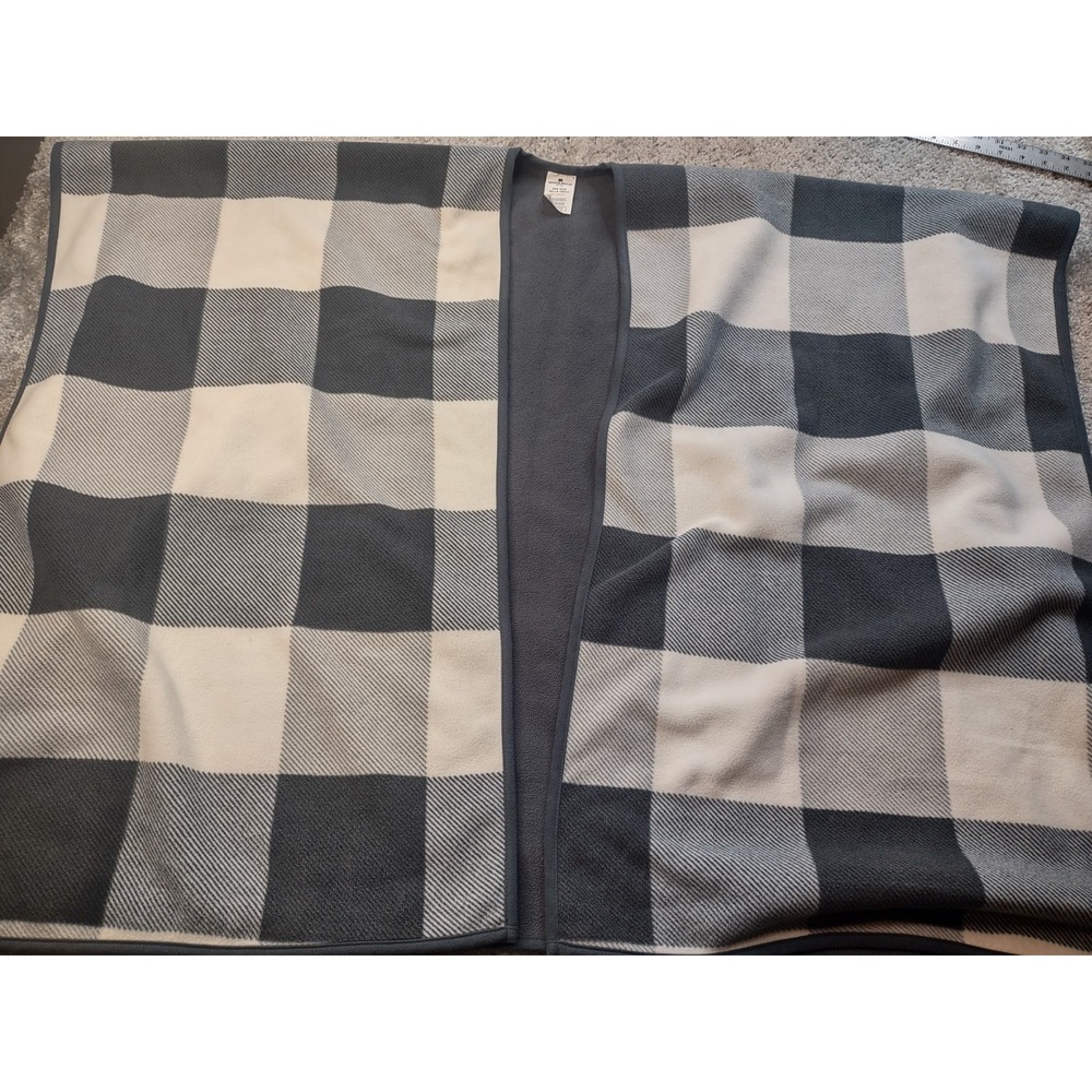 Woolrich Womens Sweater Shawl one size‎ cardigan vintage cover gray plaid